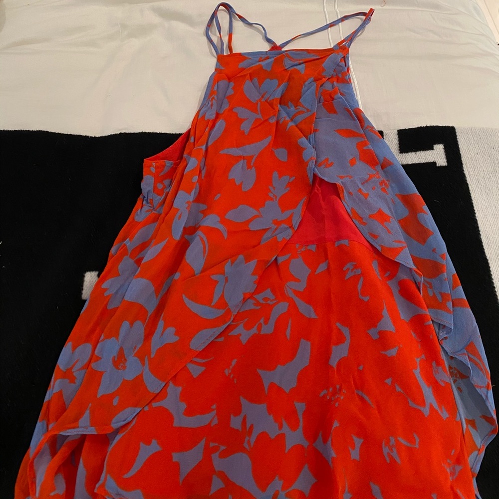 tank top with bird design!